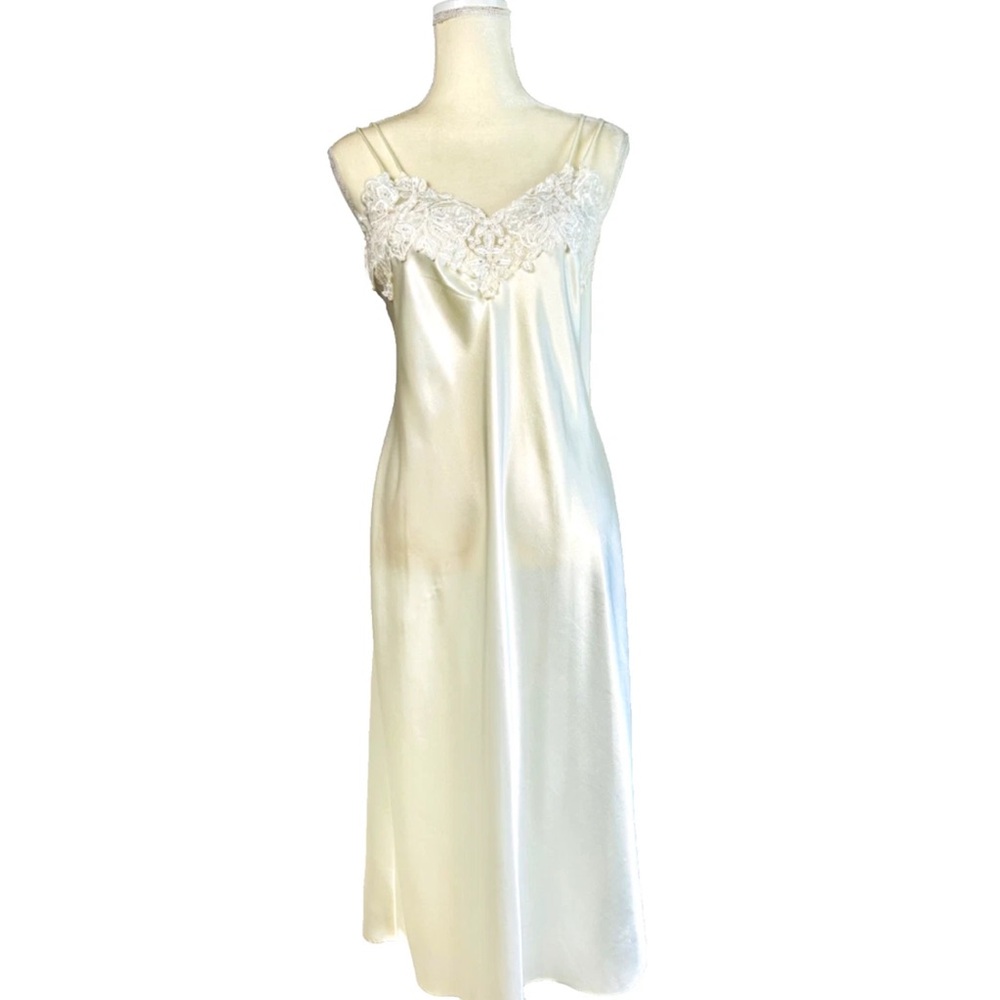 Lord & Taylor Ivory Slip Dress Lace Pearl Beaded Bodice SZ Small Bridal Negligee